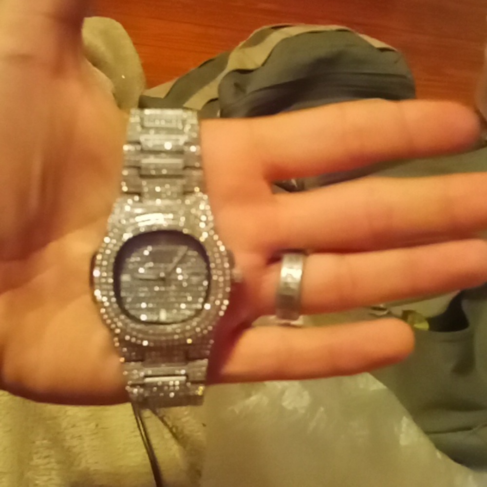 Mens Watch - Picture 2 of 4